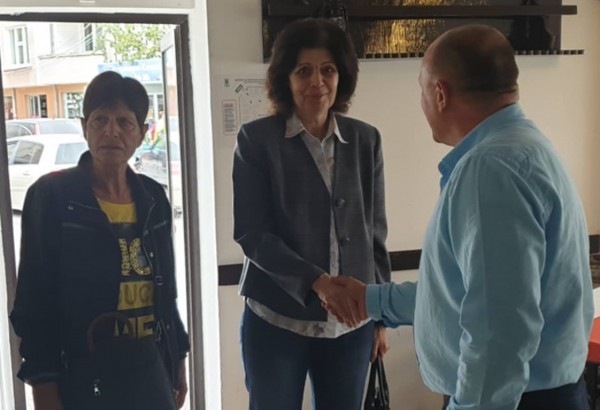 Учителите-ветерани от Казанлък се чувстват низвергнати