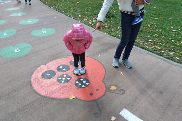 „Игрите на мама и баба“ събра малки и големи в парк „Розариум“ в Казанлък