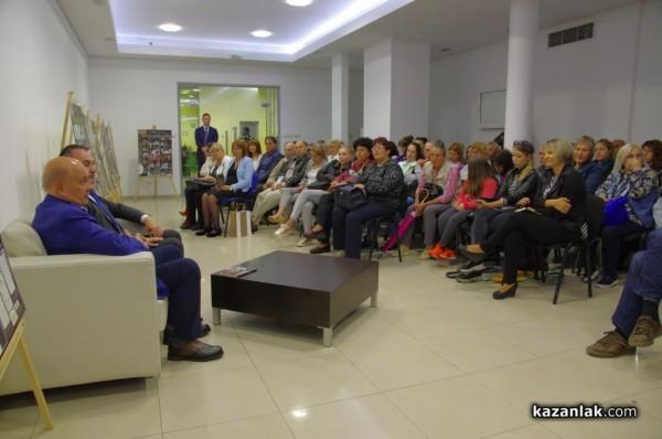 Георги Марков и „Феноменът Виктор Орбан“ гостуваха в Казанлък