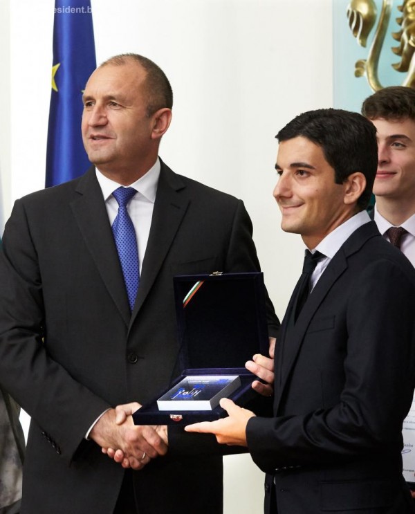 Казанлъчанин е носителят на голямата награда „Джон Атанасов“ 