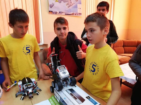 „Робонашествие” в Механото