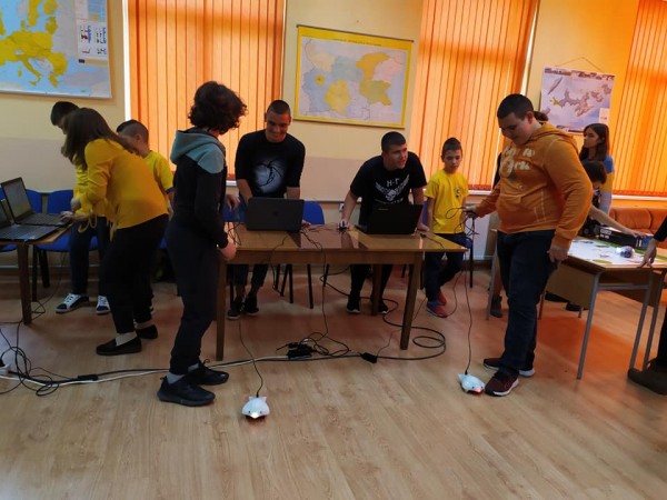 „Робонашествие” в Механото