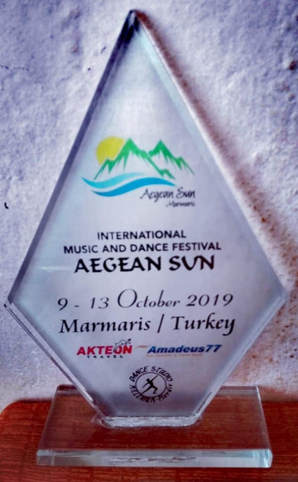 Мармарис аплодира казанлъшките “грации“