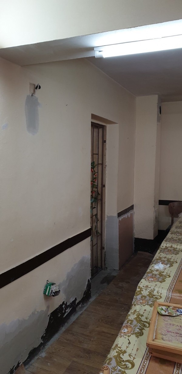 Кандидат-кметът от ГЕРБ ремонтира пенсионерския клуб в с.Розово