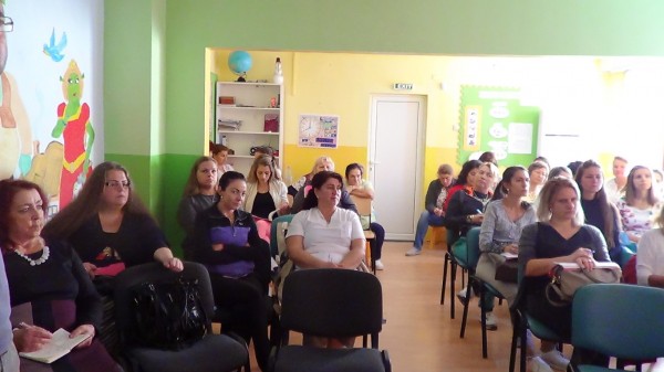 Американски специалисти предават опит на работещите с деца в Казанлък