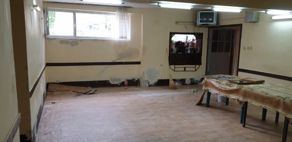 Кандидат-кметът от ГЕРБ ремонтира пенсионерския клуб в с.Розово