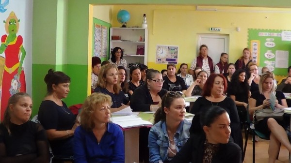 Американски специалисти предават опит на работещите с деца в Казанлък