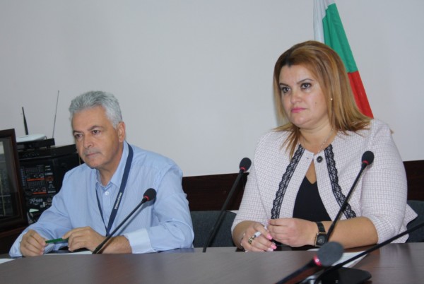 Работодателите искат работниците им да са дисциплинирани и да говорят български