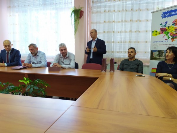 Хаджиеновци обмениха опит в Испания и Германия