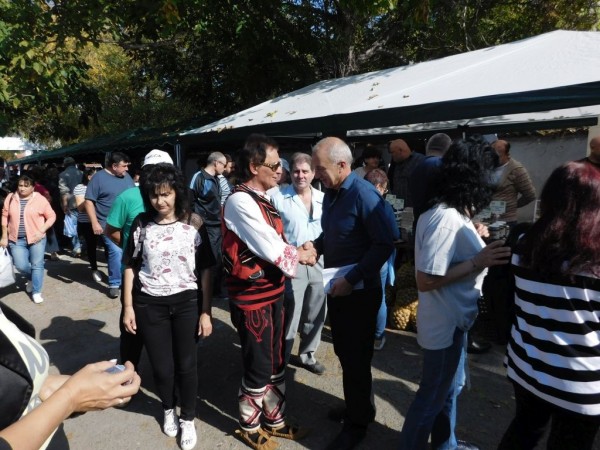 Василка Еленкова и Георги Видев от ГЕРБ (№43) посетиха с. Голямо Дряново