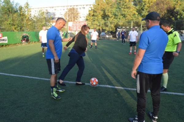 Футболен „Турнир на приятелството” се проведе в Казанлък