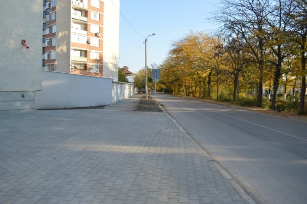 Кандидатът за кмет на Казанлък Галина Стоянова се срещна с жителите на кв. 80