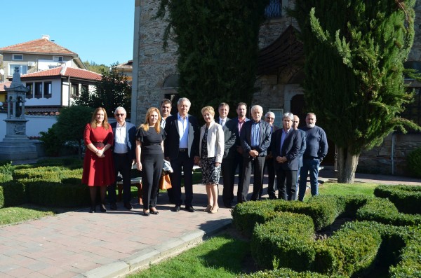 Надграждане. Алтернативата на гражданите: