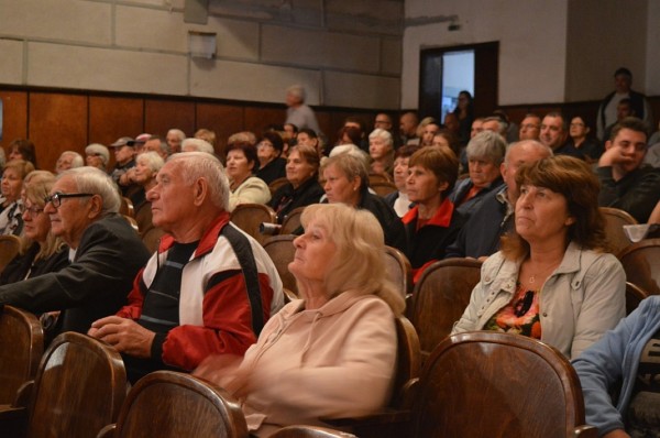 Възстановяват училището в село Розово