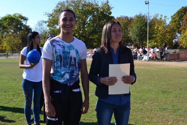 Футболистите на Хуманитарната са първенците при 11 – 12 клас в общинското първенство