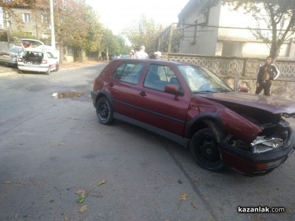 Три коли пострадаха в катастрофа преди минути