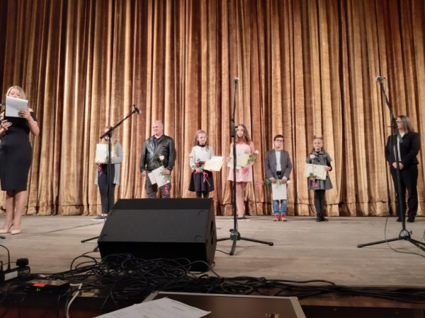 Общината отличи 6 млади будители на Казанлък