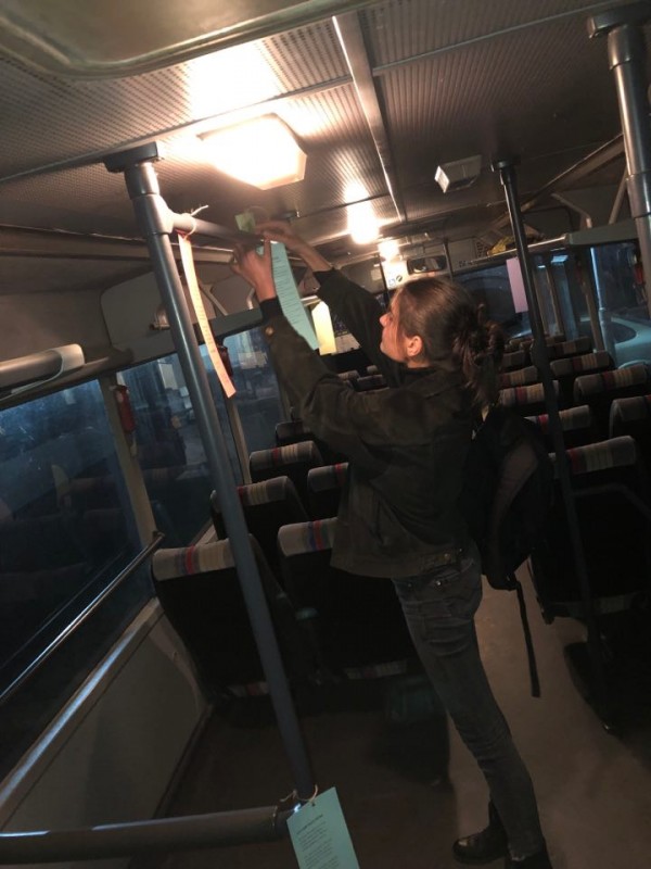 Градският транспорт осъмна с български стихотворения