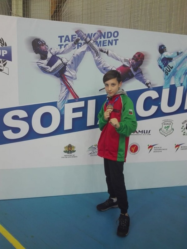 Казанлъшките таекуондисти разбиха конкуренцията