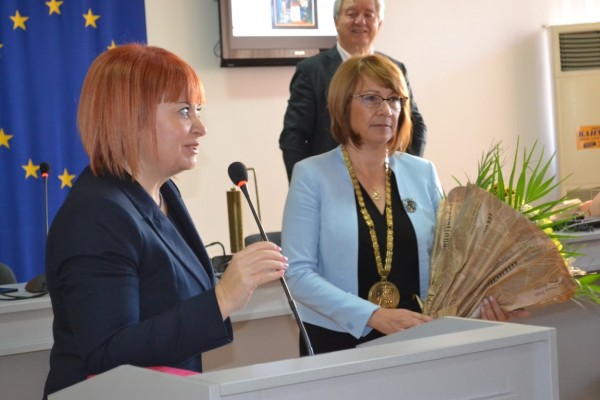 Кметът на община Казанлък Галина Стоянова встъпи в длъжност за трети мандат