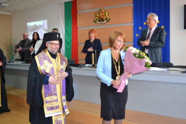 Кметът на община Казанлък Галина Стоянова встъпи в длъжност за трети мандат