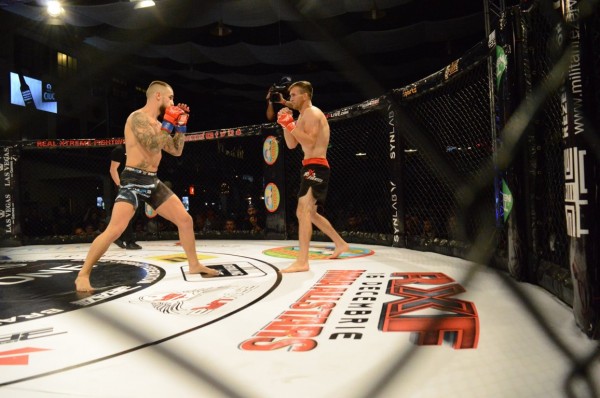 Категорична победа за ММА боеца Никола Дидов, с нокаут още във 2-ри рунд