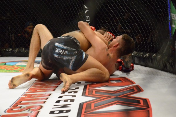 Категорична победа за ММА боеца Никола Дидов, с нокаут още във 2-ри рунд