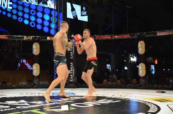 Категорична победа за ММА боеца Никола Дидов, с нокаут още във 2-ри рунд