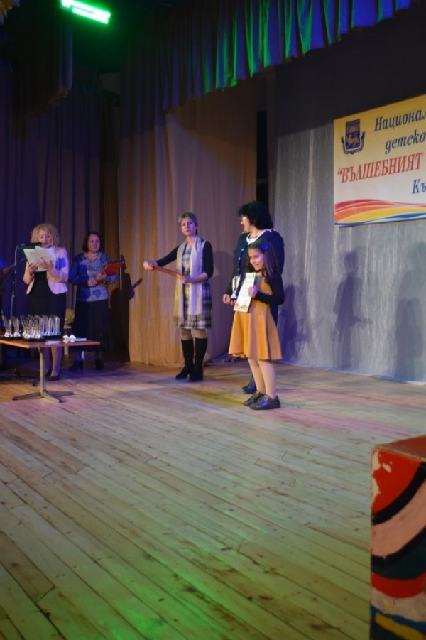 Казанлъшки художнички се отличиха сред 775 творби от цялата страна