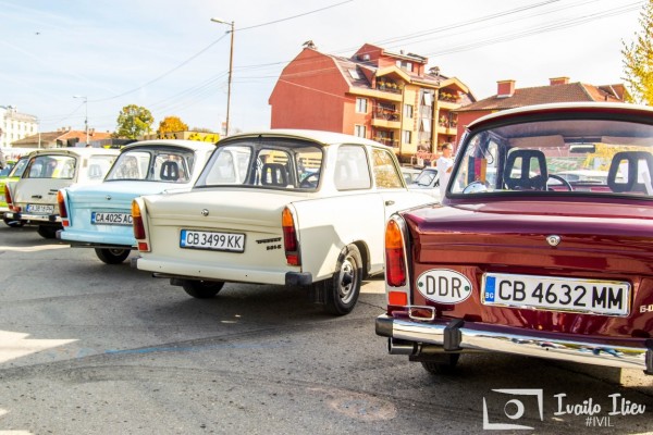 Над 60 Трабанта, сред които и най-старият от 1963 г. участваха в “Трабант фест“ 