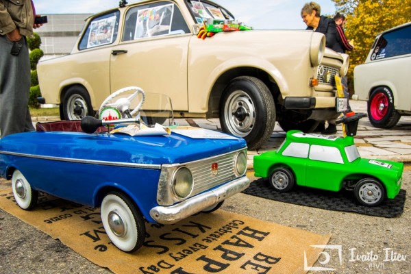 Над 60 Трабанта, сред които и най-старият от 1963 г. участваха в “Трабант фест“ 