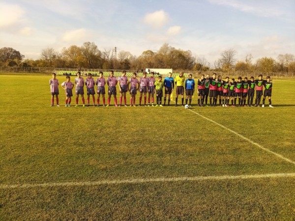 Футболистите на “Розова долина“ с поредни категорични победи