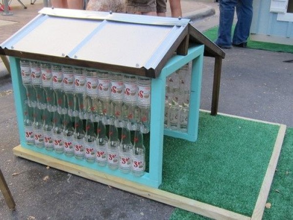 Разгърни въображението си и създай къщичка за куче в нужда