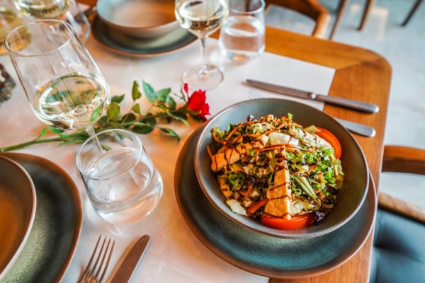 Потопете се в магия от вкусове в новия ресторант “Дамасцена“