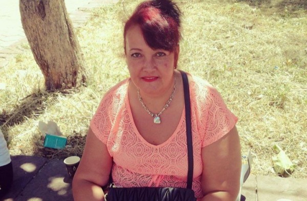 Попадията от с. Копринка събира средства за болна жена