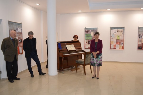 С изложба и концерт откриха празниците, посветени на Петко Стайнов