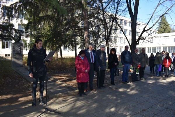 Почит към Маестро Стайнов – един от безспорните гении на България