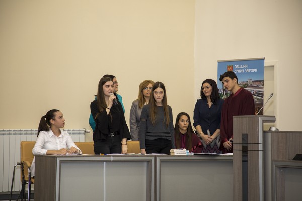 “Осъдиха“ ученик от Антим I за притежание на канабис