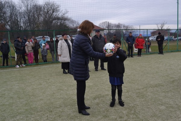 Галина Стоянова поздрави жителите на Кънчево за Никулден