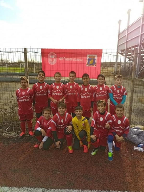 Поредни успехи на терена за малките футболисти