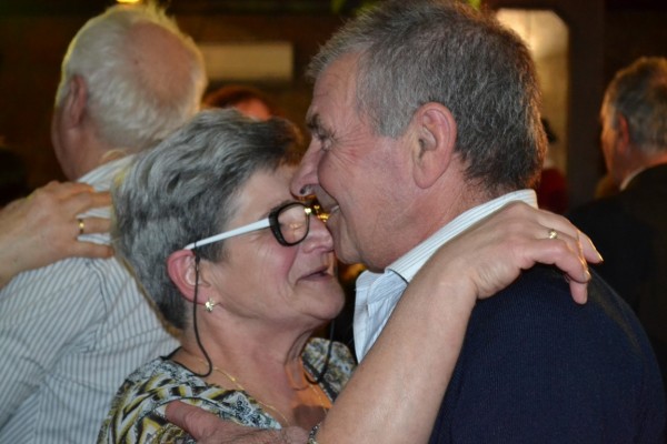 86 Златни двойки подновиха брачната си клетва в Казанлък