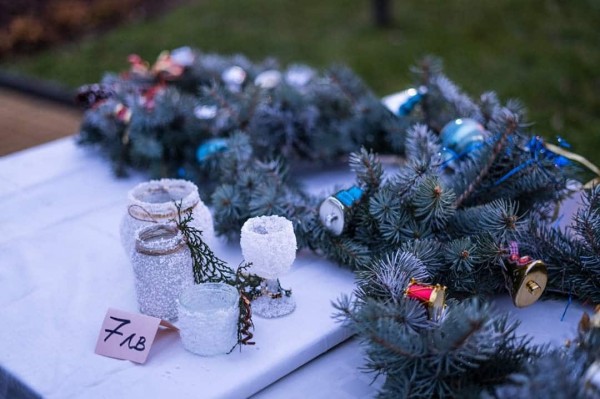 Дядо Коледа запали коледните светлини в Шипка