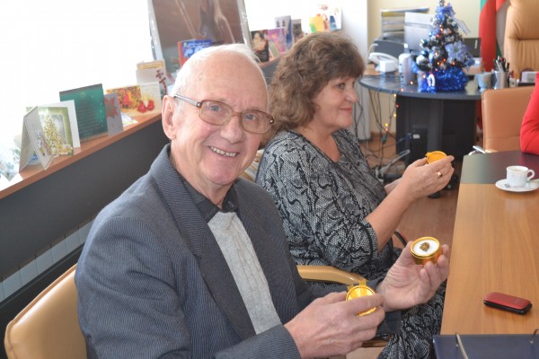 Кметът посрещна изявени казанлъчани от почетната книга