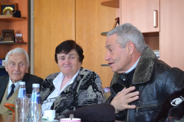 Кметът посрещна изявени казанлъчани от почетната книга