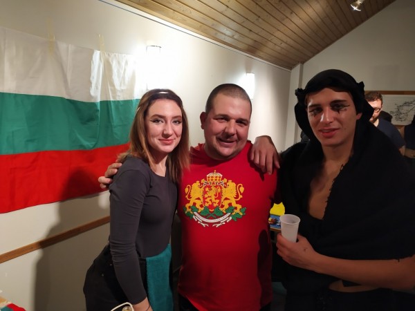 Доброволци от 12 страни се събраха в Естония