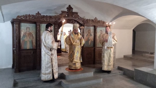 Митрополит Киприан се срещна с най-малкия иподякон в епархията