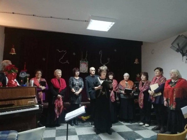 Празничен концерт събра шипченци в подножието на манастира