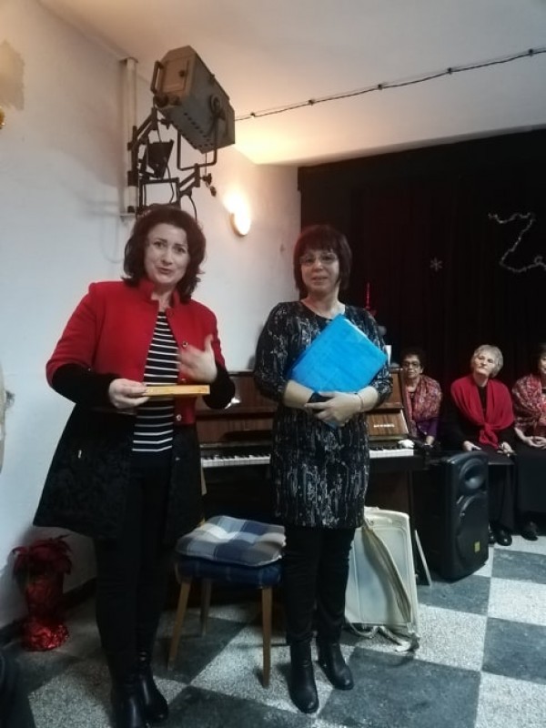 Празничен концерт събра шипченци в подножието на манастира