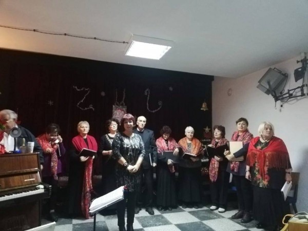 Празничен концерт събра шипченци в подножието на манастира