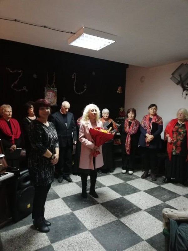 Празничен концерт събра шипченци в подножието на манастира